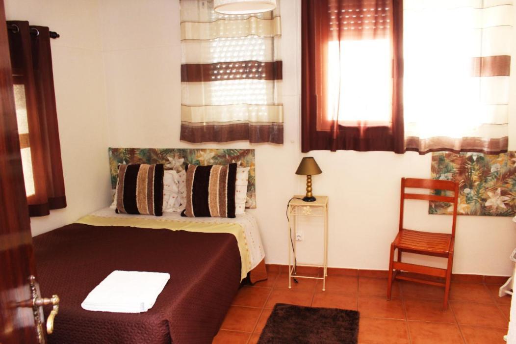 Historic House In Downtown Peniche Hotel Bagian luar foto