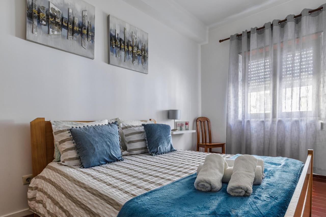 Historic House In Downtown Peniche Hotel Bagian luar foto