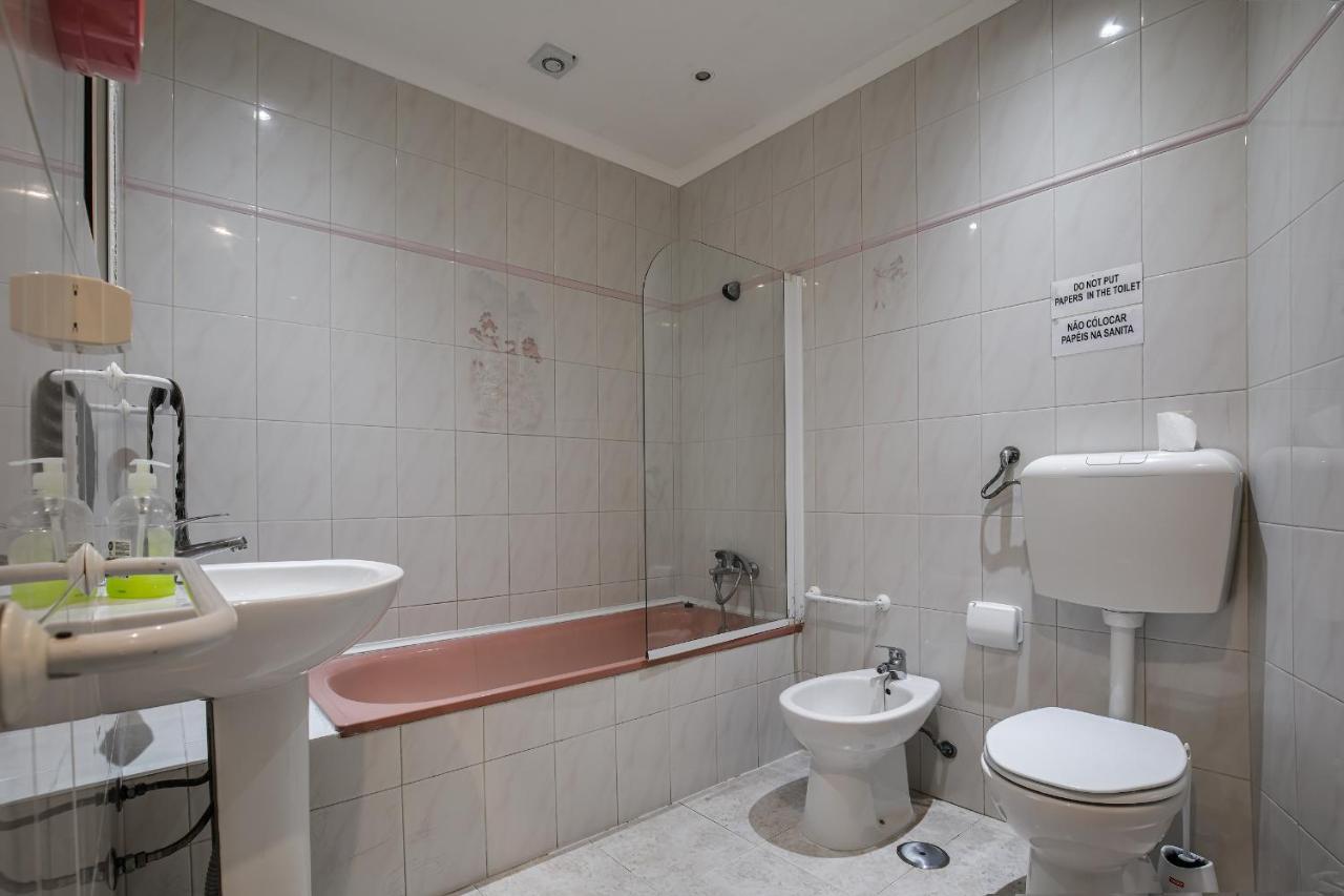 Historic House In Downtown Peniche Hotel Bagian luar foto